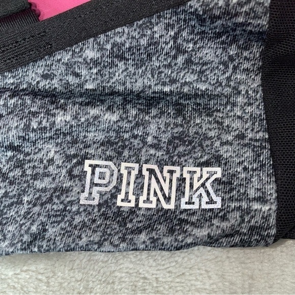 PINK Victoria’s Secret Ultimate Lightly Lined Sports Bra Grey Black Size M - Picture 3 of 8